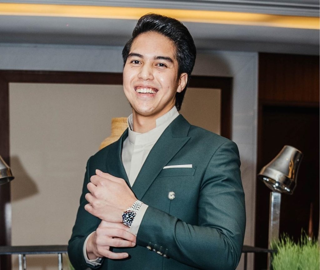 El Rumi permasalahkan listrik semrawut (Foto: Instagram/elrumi)