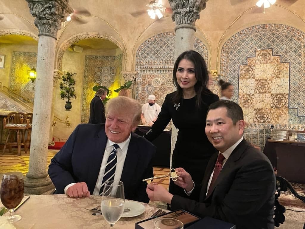 Pertemuan dengan Donald Trump pada Januari 2022 (Foto: Instagram/hary.tanoesoedibjo)