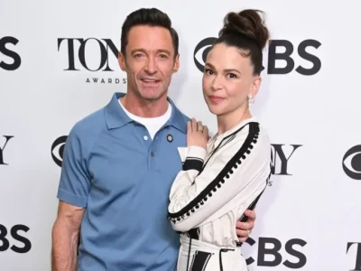 Momen mesra Hugh Jackman dan Sutton Foster saat di Broadway (Foto: Getty Images)