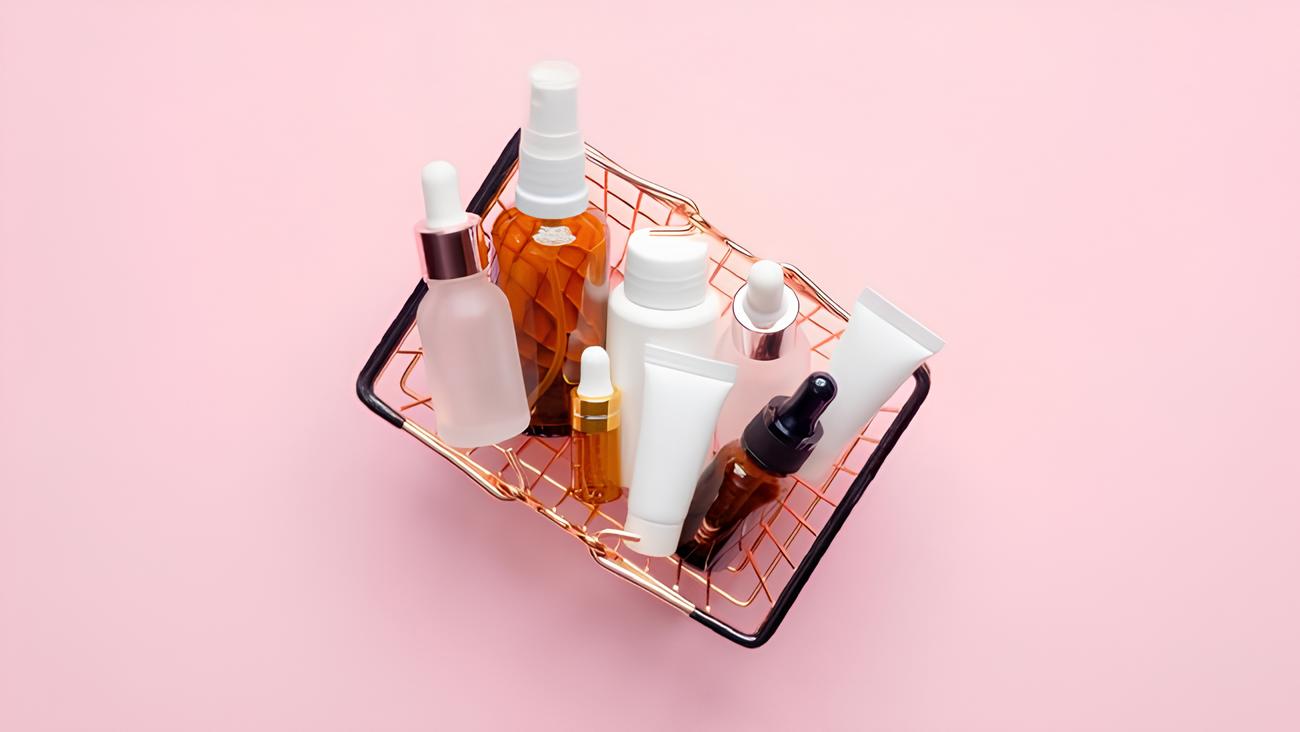 ILUSTRASI: BPOM mencabut izin edar 16 skincare yang melanggar aturan karena diaplikasikan selayaknya obat, salah satunya produk milik dokter Richard Lee. Foto : iStock/photoguns