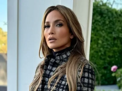 Jennifer Lopez dikabarkan belum bisa melupakan Ben Affleck. (Foto: Instagram/jlo)