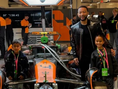 John Legend ajak kedua anaknya nonton F1 Las Vegas GP (Foto: Instagram/johnlegend)