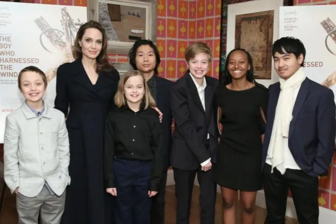 Angelina Jolie Ungkap Rasa Bangga Jadi Ibu dari 6 Anak