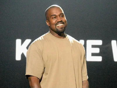 Kanye West beli rumah baru di Beverly Hills (Foto: FilmMagic)