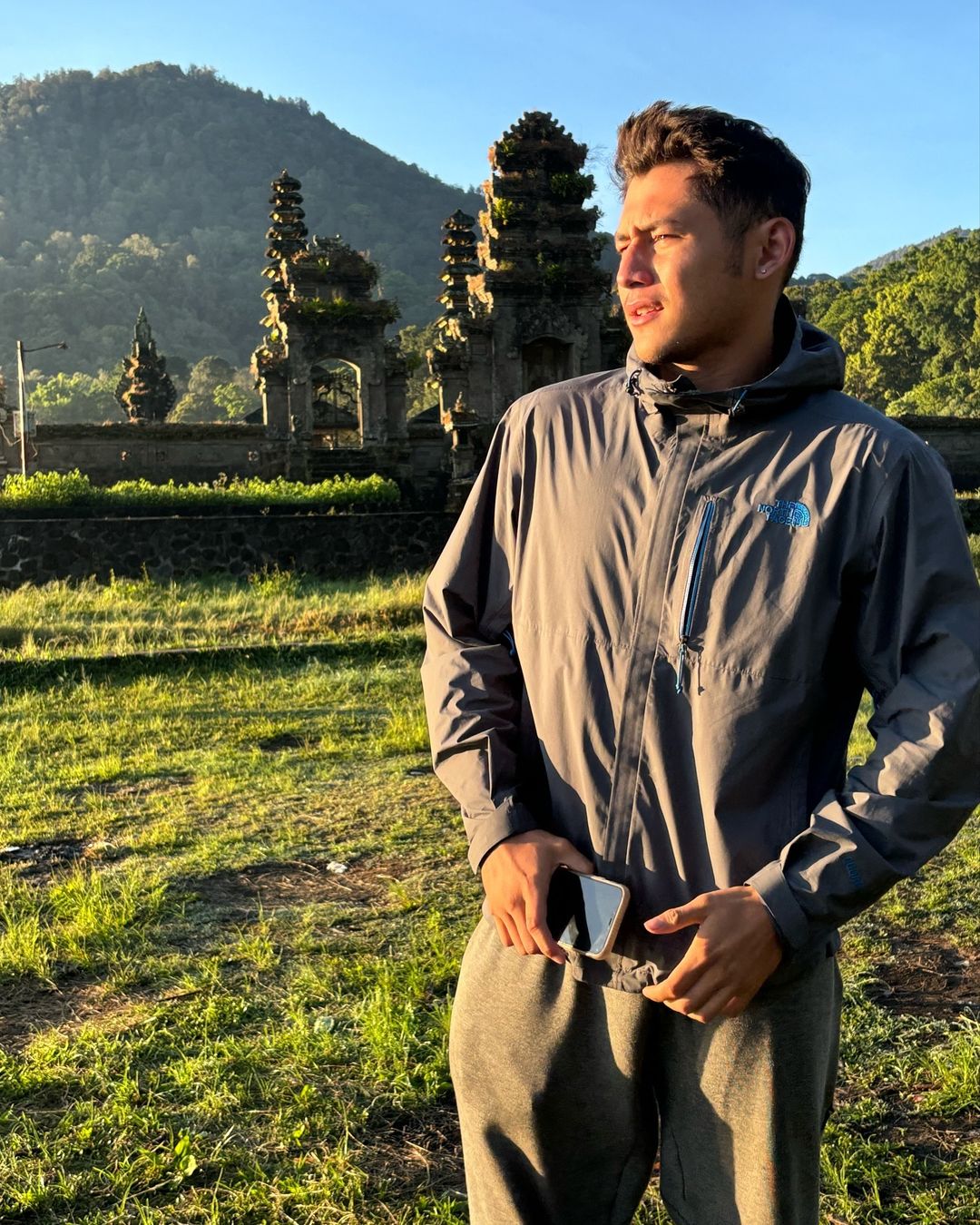 Gibson masih berstatus sebagai mahasiswa (foto: Instagram/lachlangibs)