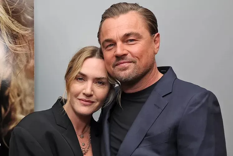 Reuni Pemeran ‘Titanic’, Leonardo DiCaprio Cium Kate Winslet