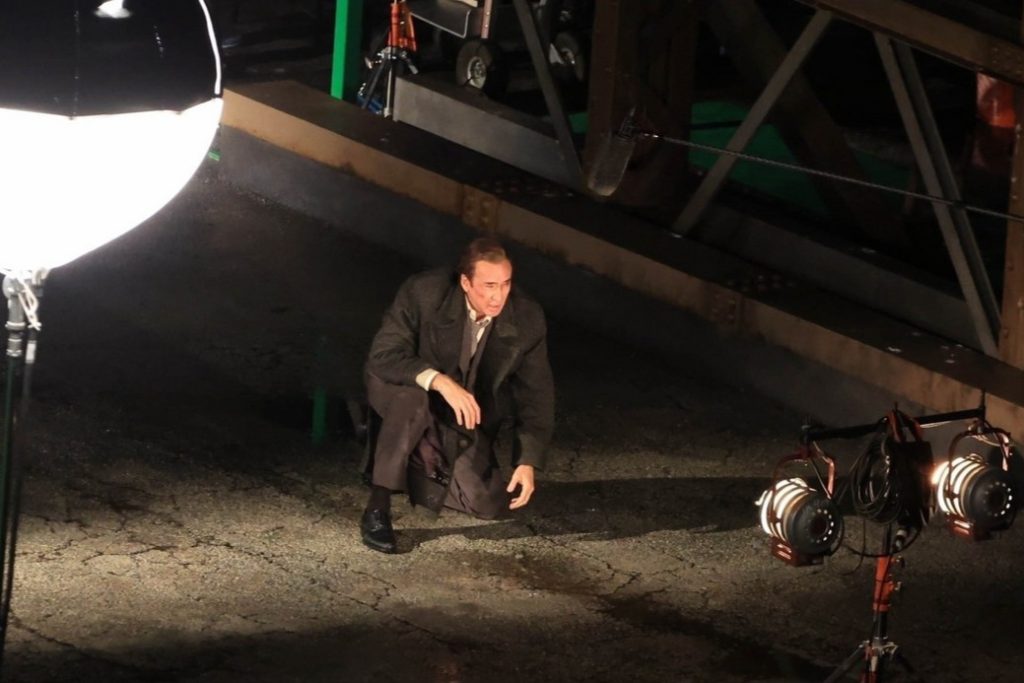 Nicholas Cage saat adegan syuting Spider-Man 'Noir' di Los Angeles (Foto: BACKGRID)