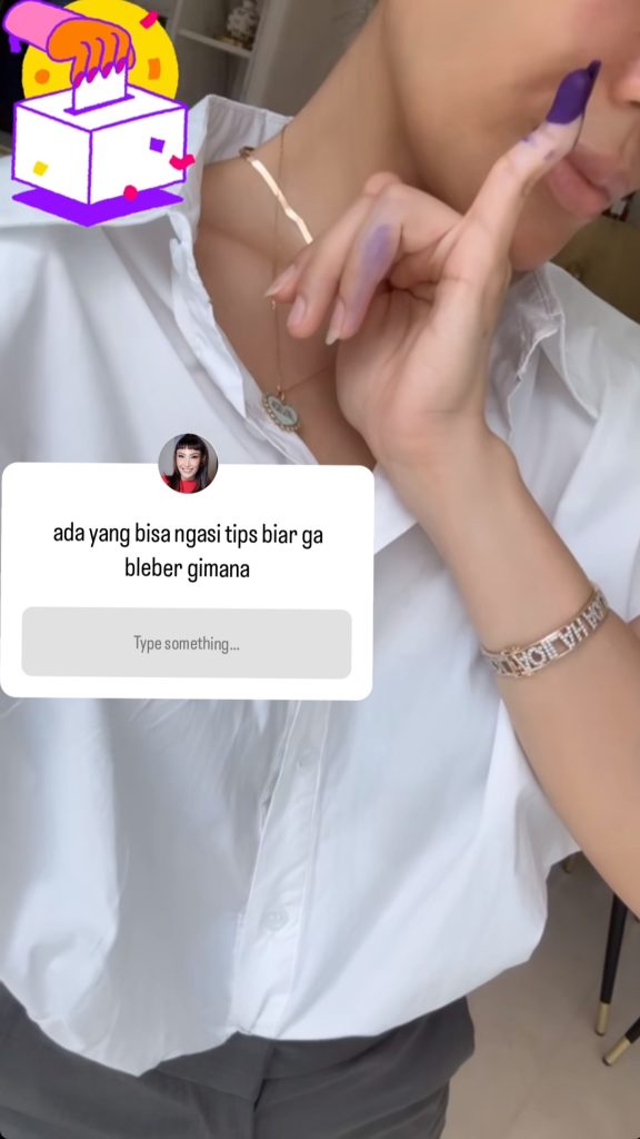 Tinta Pilkada 2024 Ayu Dewi yang belepotan (Foto: Instagram/mrsayudewi)