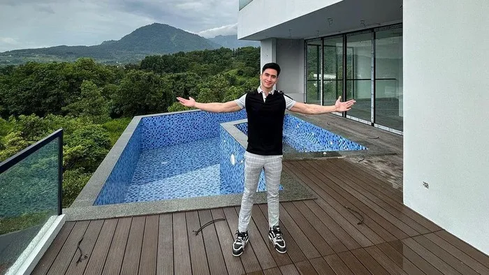 Miliki Harta Rp 51 Miliar, Begini Megahnya Rumah Verrell Bramasta
