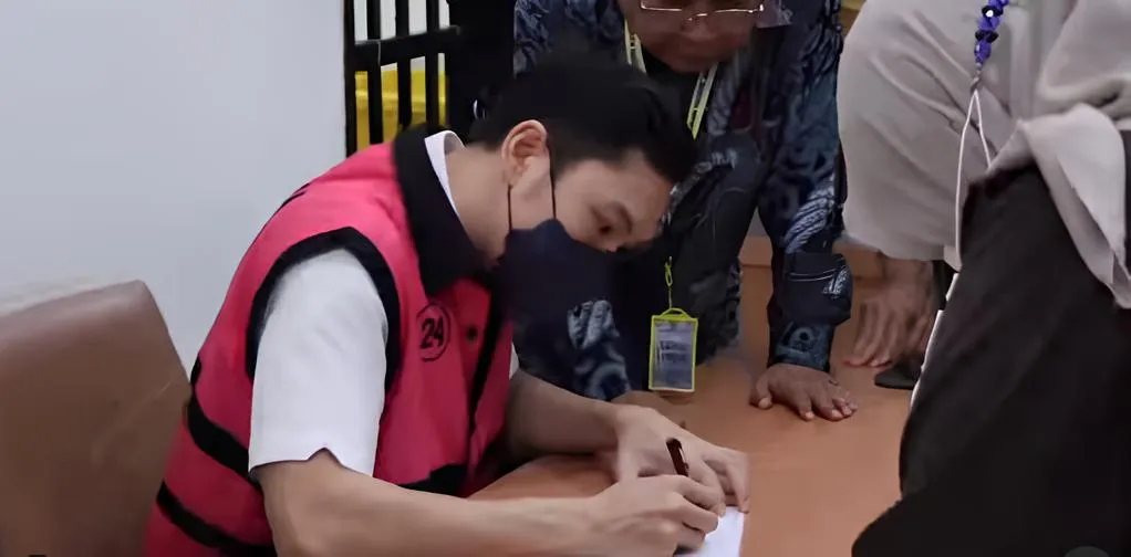 Harvey Moeis Divonis 6,5 Tahun Penjara, Lebih Ringan dari Tuntunan