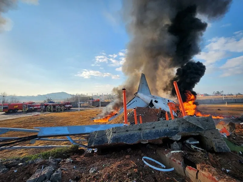 Pesawat Jeju Air Jatuh di Bandara Muan Korea Selatan, Tewaskan 85 Orang