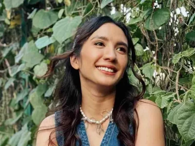 Acha Sinaga mengumumkan hamil anak ke tiga. Foto : Instagram/achasinaga
