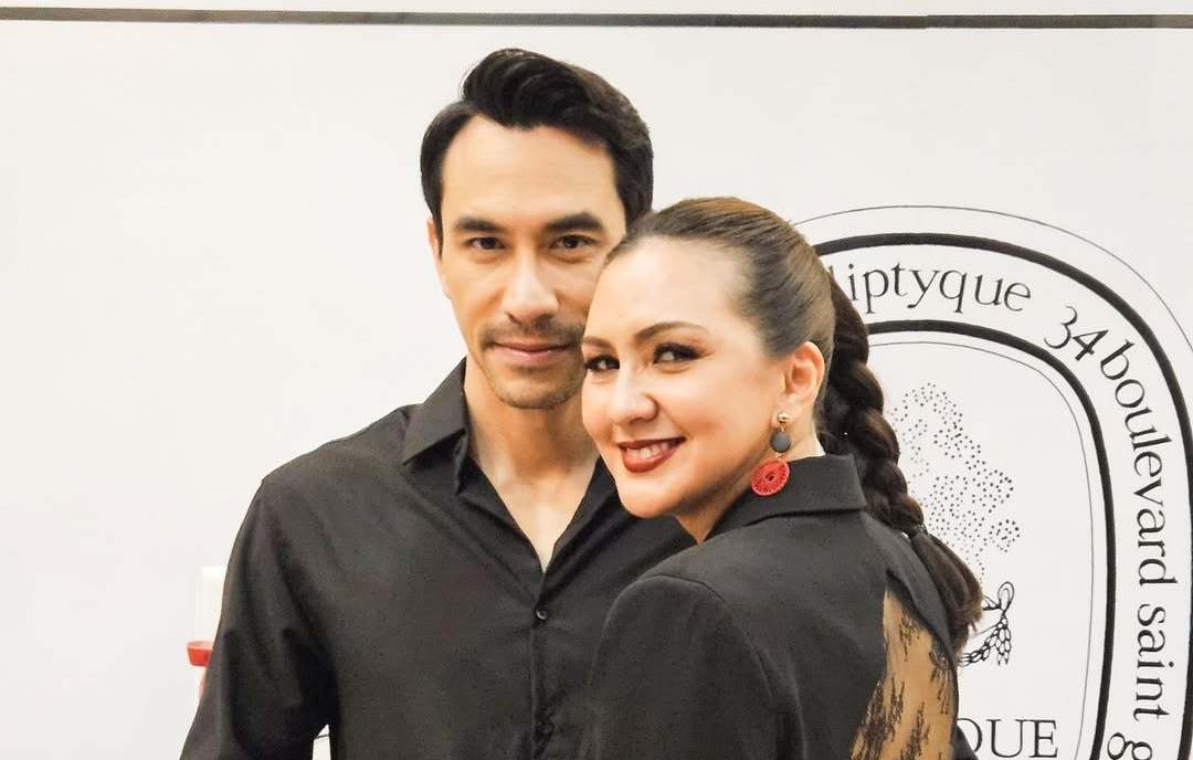 Potret Darius Sinathrya dan Donna Agnesia. Foto : Instagram/dagnesia