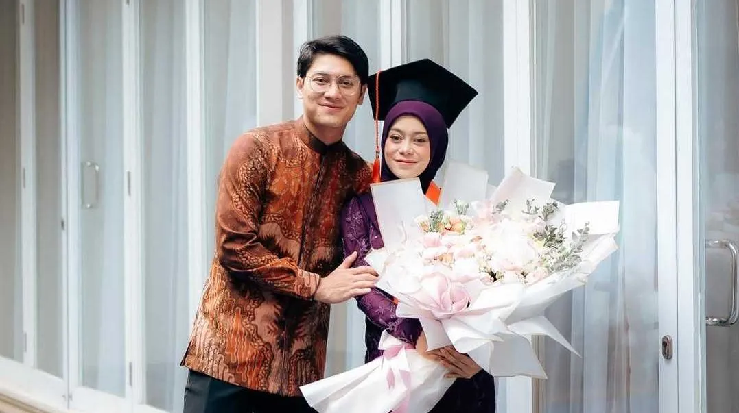 Hamil Tua, Lesti Kejora Wisuda Tanpa Didampingi Rizky Billar