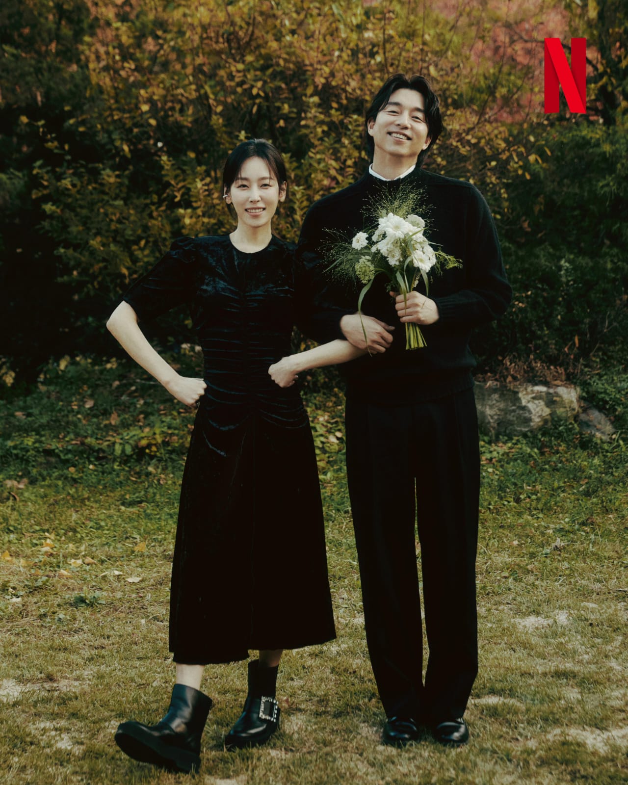 Pamerkan senyum cerah bak sedang pre-wedding. Foto: Dok. Instagram @netflixid
