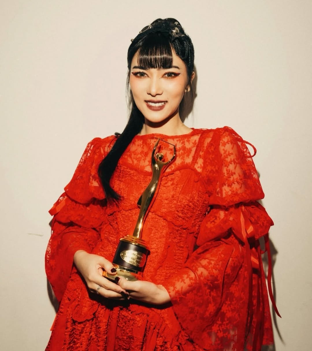 Isyana Sarasvati. Foto: Dok. Instagram @isyanasarasvati