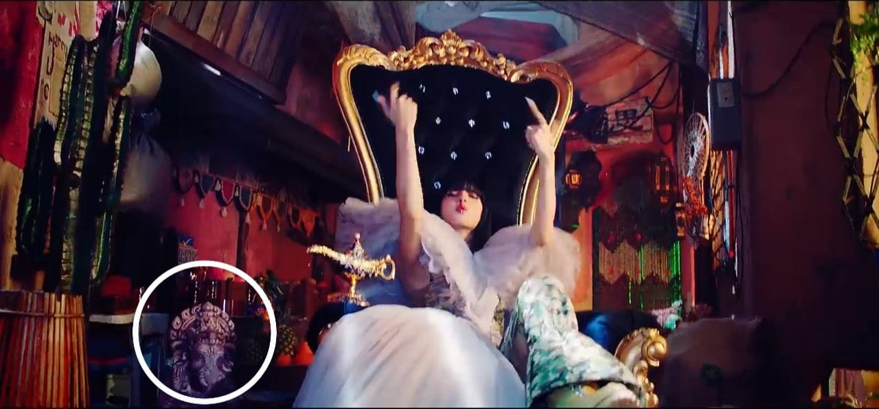 Patung dewa Ganesha di video klip BLACKPINK. Foto: Dok. X @prodjjkk