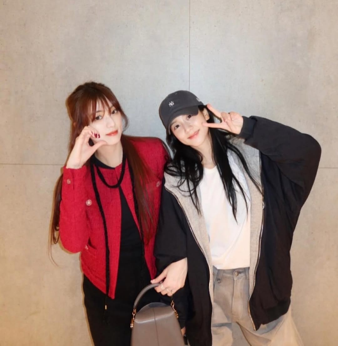 Idol terkenal, Jisoo BLACPINK dan saudara perempuannya. Foto: Dok. Instagram @jiyyoon_s2
