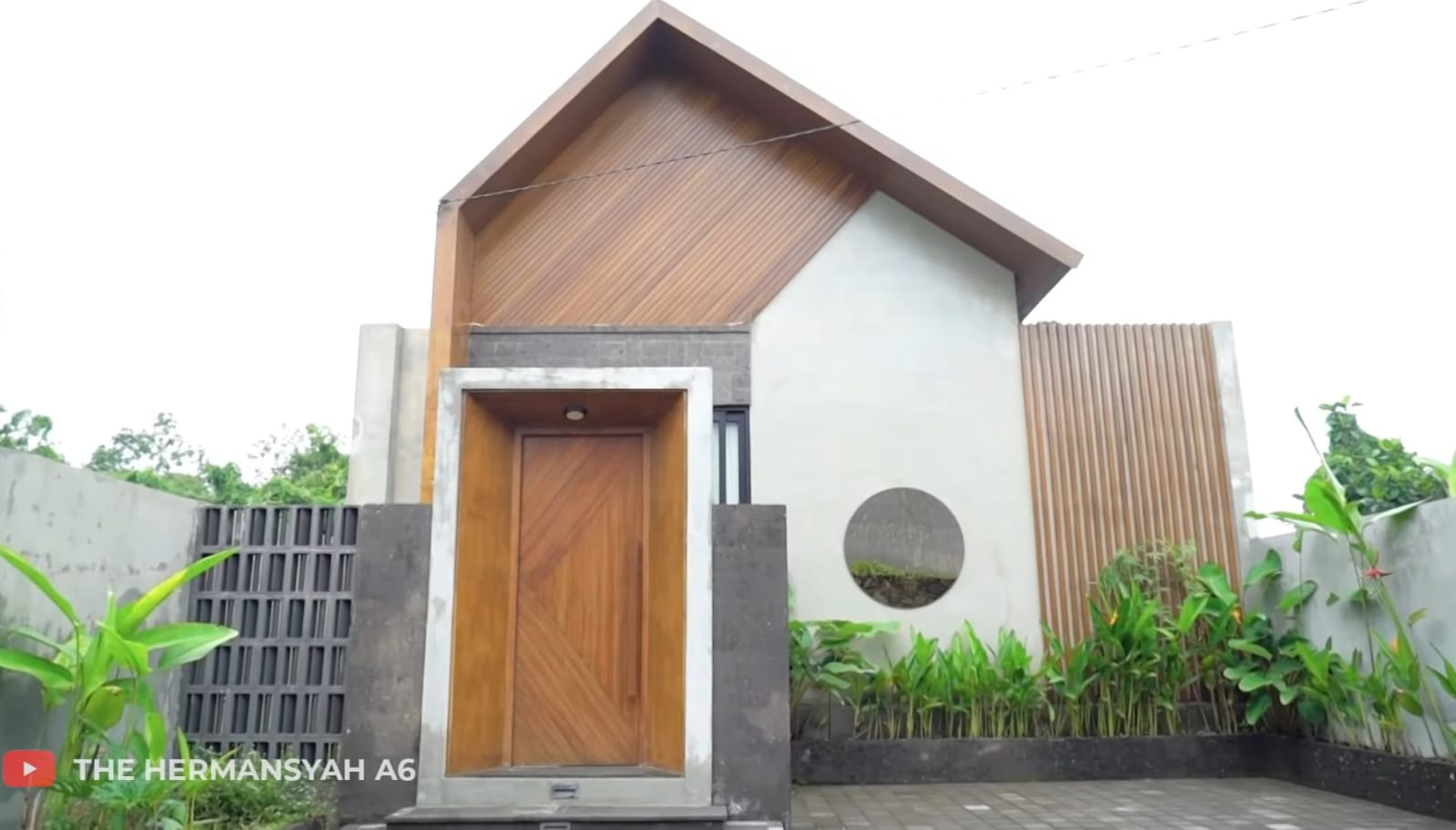 Vila hadiah ulang tahun Arsy Hermansyah. Foto: Dok. YouTube The Hermansyah A6