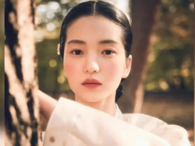 Kim Tae Ri jadi model untuk proyek Hanbok Wave 2024. Foto: Dok. Instagram @marieclairekorea