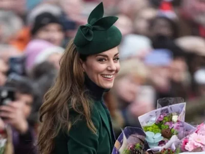 Senyum ceria Kate Middleton saat merayakan Natal. Foto: Dok. Getty Images via Vogue