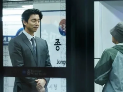 Gong Yoo jadi Suit Man di Squid Game 2. Foto: Dok. X @NetflixKR