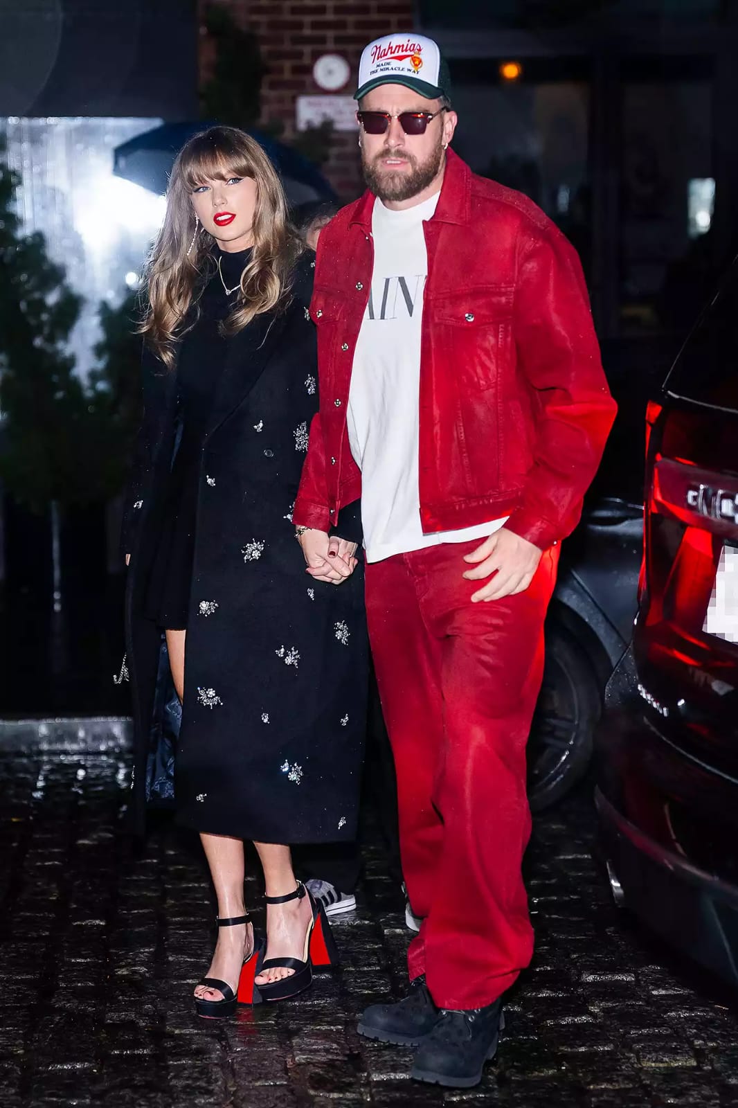 Gaya Taylor dan Travis saat kencan. Foto: Dok. The Stewart of NY/Getty Images