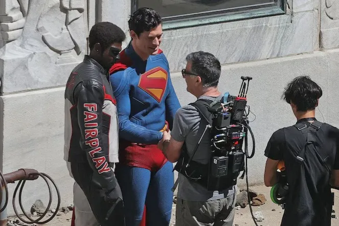 Alasan ‘Superman’ Kembali Pakai Celana Merah di Film Terbaru