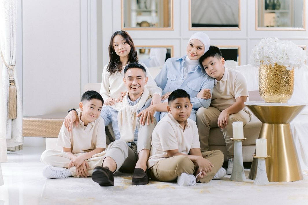 Keakraban keluarga baru (Foto: Instagram/putri_zulhas)