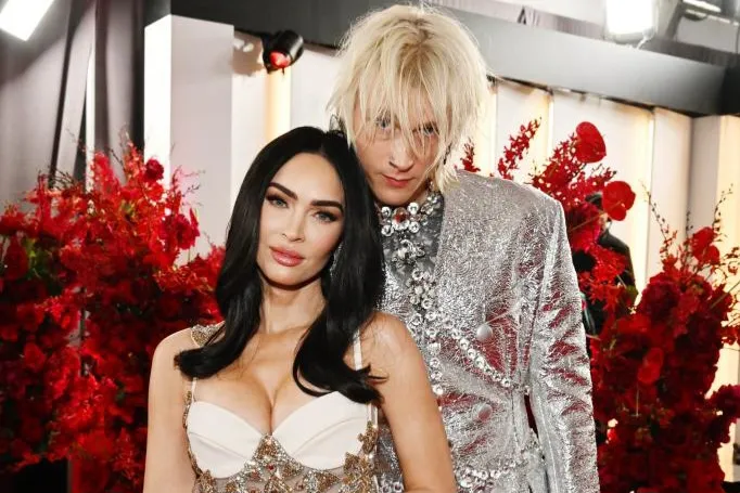 Sebulan setelah Umumkan Kehamilan, Megan Fox Putus dari Machine Gun Kelly