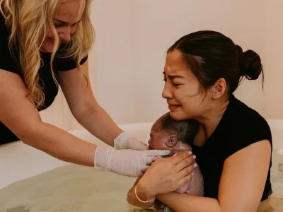 Metode persalinan water birth, apakah aman? (Foto: Instagram/nikitawillyofficial94)