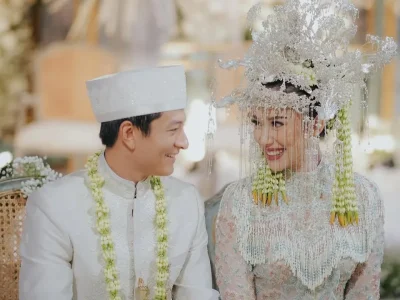 Perjalanan cinta Rio Haryanto dan Athina Papadimitriou (Foto: Instagram/thebridedept)