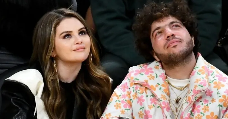 Pamer Cincin, Selena Gomez Bertunangan dengan Benny Blanco