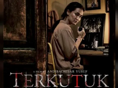 Atiqah Hasiholan di film ‘Terkutuk’ (Foto: Instagram/filmterkutuk)