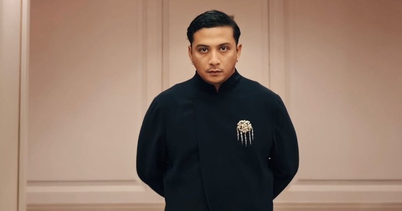 Lagu Sal Priadi isi soundtrack film ‘1 Kakak 7 ponakan’ (Foto: Instagram/salpriadi)