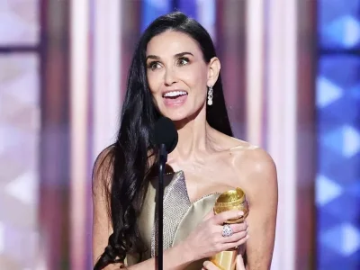 Demi Moore menyabet penghargaan aktris terbaik di Golden Globes Awards 2025. Foto : RICH POLK/GG2025/PENSKE MEDIA MELALUI GETTY