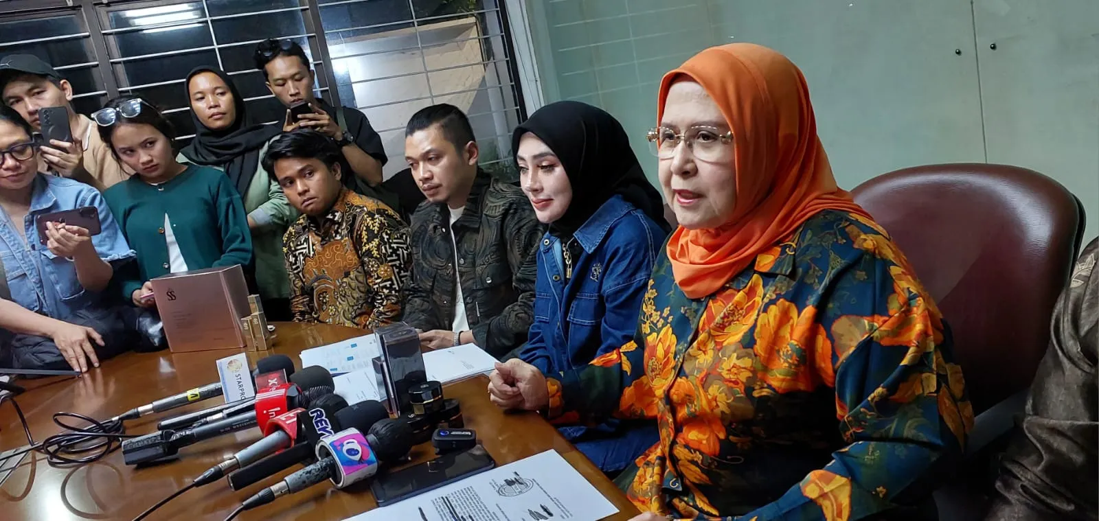 Shella Saukia Klarifikasi Dugaan Pengeroyokan Dokter Detektif