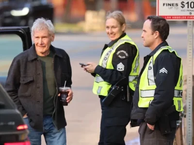 Dikawal Polisi, Harrison Ford Periksa Rumah di Tengah Kebakaran Los Angeles. (Foto: Dok. Net)