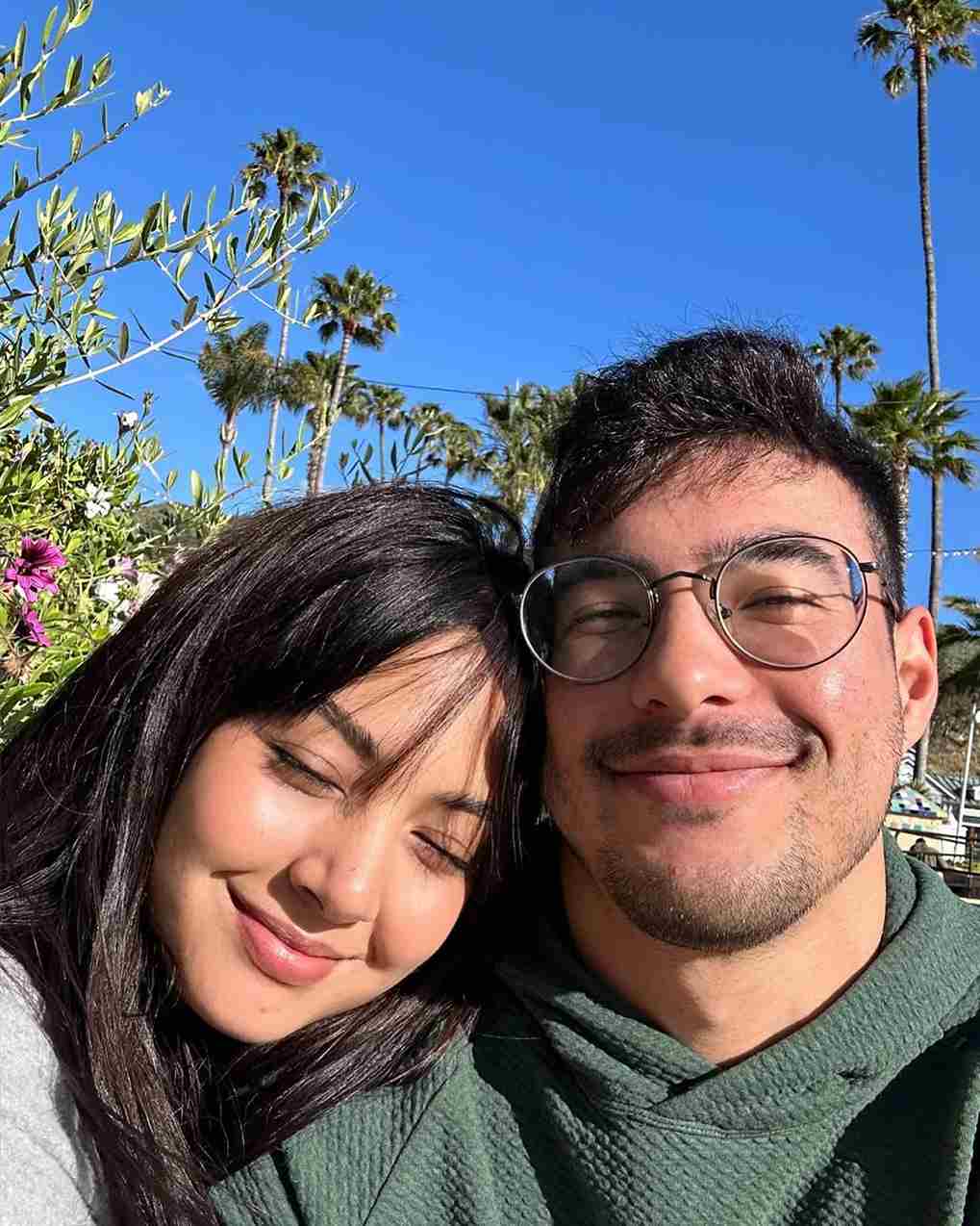 Momen romantis Aurelie Moeremans dan Tyler Bigenho. Foto : Instagram/aurelie