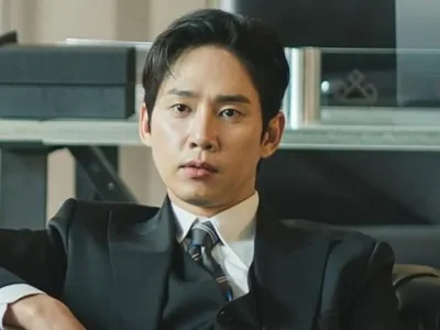 Park Sung Hoon jadi raja di drakor The Tyrant's Chef. Foto: Dok. Instagram @bhent_official