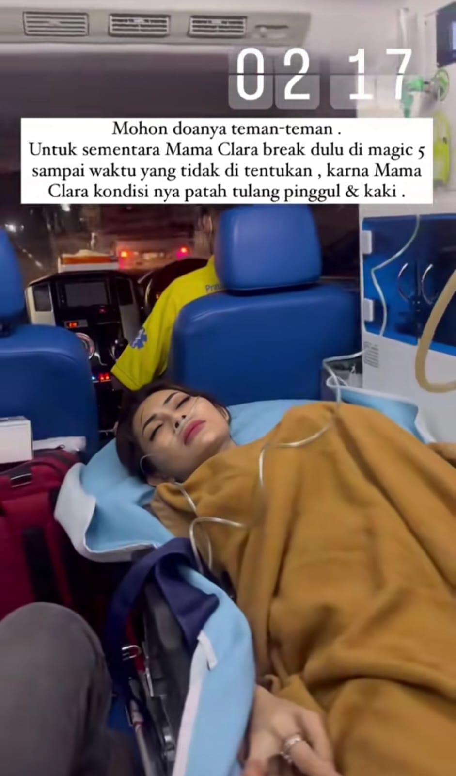Delia Yasmine dilarikan ke rumah sakit setelah kecelakaan. Foto: Dok. TikTok @malvi.official.sm