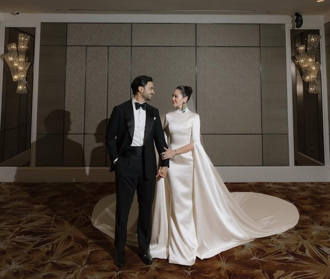 Gaun rancangan Yefta Gunawan. Foto: Dok. Instagram @pevpearce