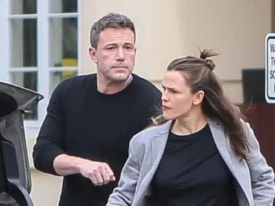 KEBAKARAN LA: Ben Affleck dan Jennifer Garner ngungsi. Foto: Dok. Bauer Griffin/Getty Images