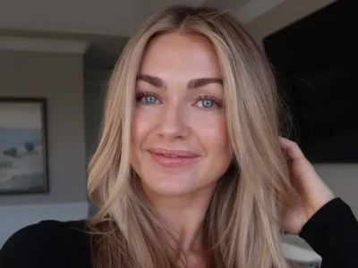 Penari profesional Lindsay Arnold menjalani operasi pembesaran payudara. Foto: Dok. Instagram @lindsarnold