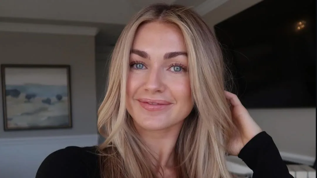 Lindsay Arnold, Alumni ‘DWTS’ Operasi Pembesaran Payudara