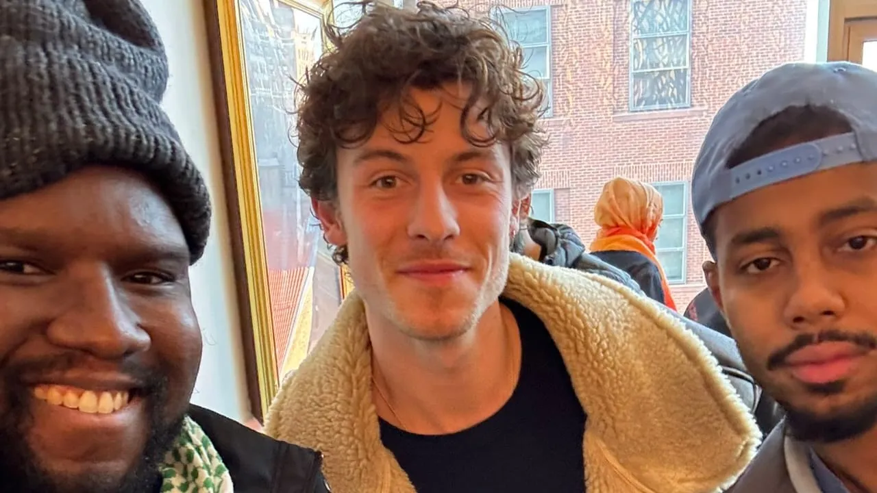 Viral, Shawn Mendes Ikut Salat Jumat di New York