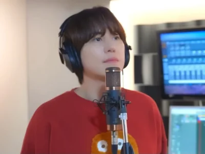 Kyuhyun Super Junior mencover lagu milik penyanyi Indonesia. Foto: Dok. YouTube Kyuhyuntv