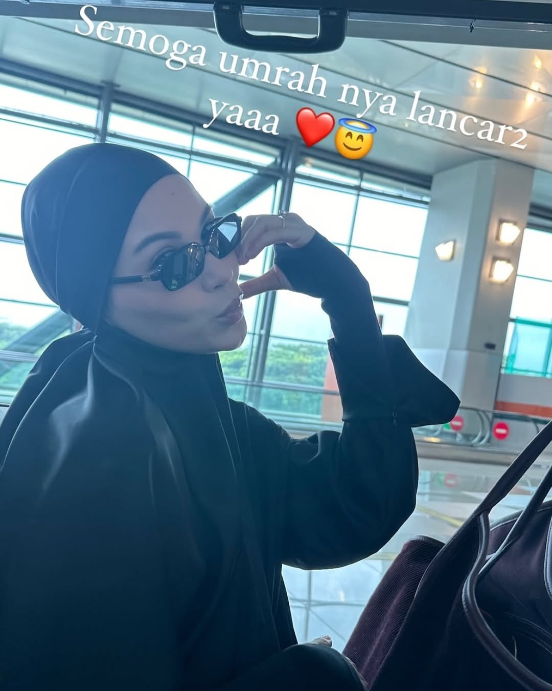 Alyssa saat di bandara (Foto: Instagram/alghazali7)
