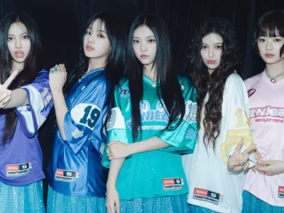 NewJeans mengadakan kontes untuk cari nama grup baru. Foto: Dok. Weverse