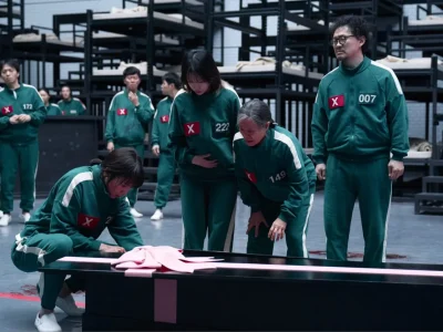 Netflix membagikan beberapa foto spoiler adegan 'Squid Game 3'. Foto: Dok. X @NetflixKR